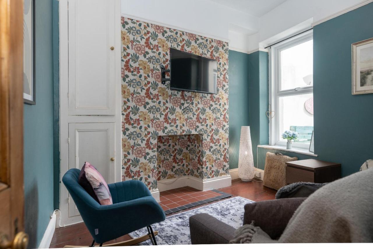 Belmont Villa - 4 Bed - Hot Tub Additional Cost - Sleeps 10-Tjs22Bv Ilfracombe Buitenkant foto
